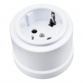 Розетка с заземляющим контактом и шторками, белая, B1-101-21-sh BIRONI