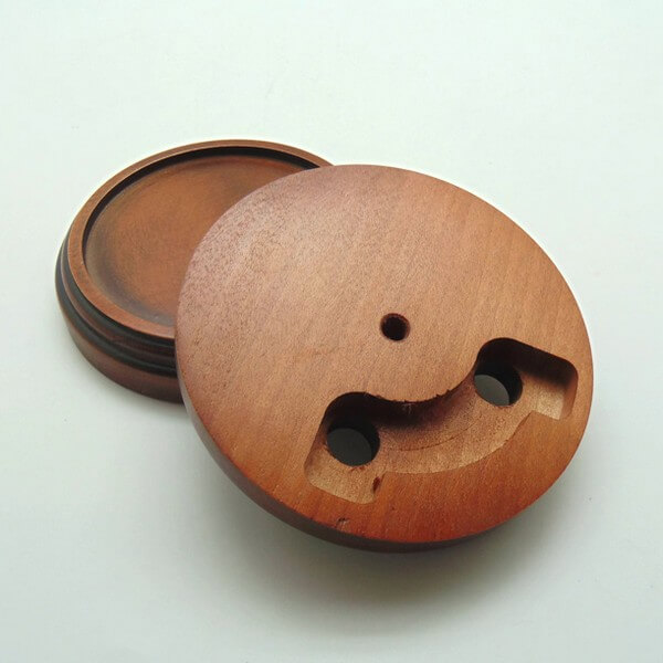 Подложка D97, 1 местная, овал, "дуб почтенный", PE1OAK VINTAGE-BRASS Подложка D97, 1 местная, овал, "дуб почтенный", PE1OAK VINTAGE-BRASS