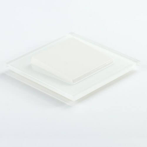 Дизайнерская рамка 1 местная, белое стекло, 844113-1 LK Studio, серия LK80