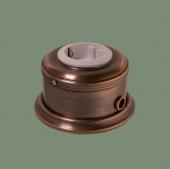 Ретро розетка с заземлением и шторками, серия ДИП-200, темная медь, механизм: белый (трубка D16) L243-8-16 Romatti