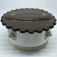 Комбинированная распаячная коробка D80 коричневая РКК-К2 ЦИОН фигурная крышка