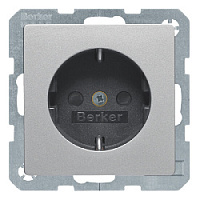 Дизайнерская розетка с заземлением и шторками, алюминиевый, бархатный лак, 47236084 Berker, серии Q.1/Q.3/Q.7