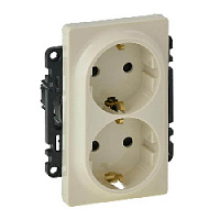 Дизайнерская двойная розетка с заземлением и шторками, безвинт.зажим, слоновая кость, 753526 Legrand, серия Valena Life
