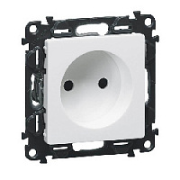 Дизайнерская розетка без заземления, со шторками, безвинт.зажим, белый, 753416 Legrand, серия Valena Life