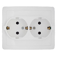 Дизайнерская розетка с заземлением и шторками, двойная, белый, 1590451-030 Simon, серия 15