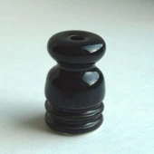 Кабельный изолятор "Орбита-2" черный, И03.01 DerevFarfor