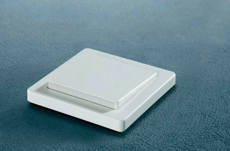 Центральная панель розетки TV, полярная белизна, с эффектом бархата, 12036089 Berker, серии Q.1/Q.3/Q.7 Центральная панель розетки TV, полярная белизна, с эффектом бархата, 12036089 Berker, серии Q.1/Q.3/Q.7