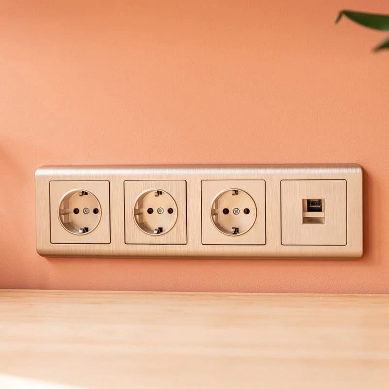 Дизайнерская розетка RJ-45, шампань рифленый, W1181010 Werkel Дизайнерская розетка RJ-45, шампань рифленый, W1181010 Werkel