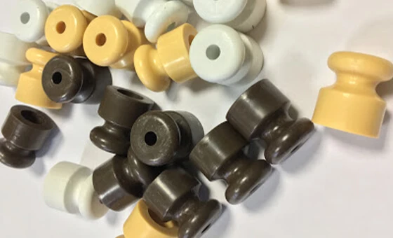 Ретро изоляторы Пластиковые