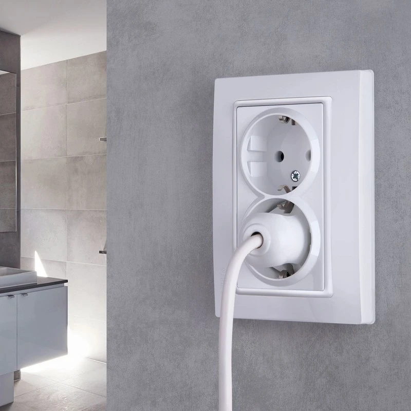 Дизайнерская двойная розетка с заземлением, белый глянцевый, W1172001 Werkel Дизайнерская двойная розетка с заземлением, белый глянцевый, W1172001 Werkel