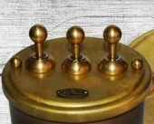 Ретро выключатель, латунь, 0102ТИ-80/3 ГусевЪ, трехклавишный