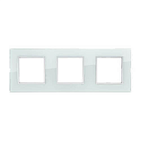 Дизайнерская рамка 3 местная, светлое стекло, 854311-1 LK Studio, серия LK45